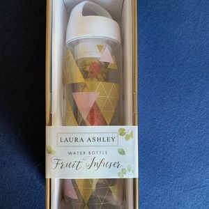 Fruit infused water bottle